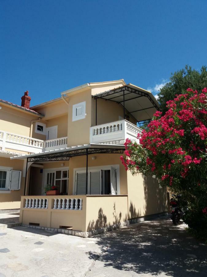 Apartman Haus Maja Banjol Exterior foto